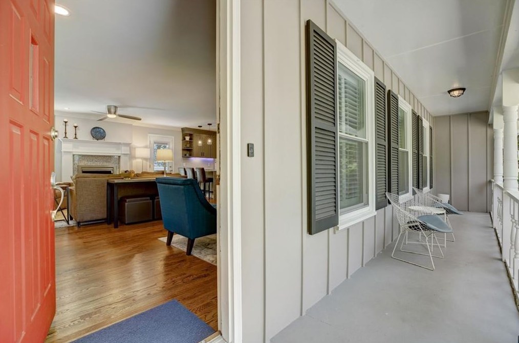 3837 Foxford Dr, Atlanta GA  30340-4406 exterior