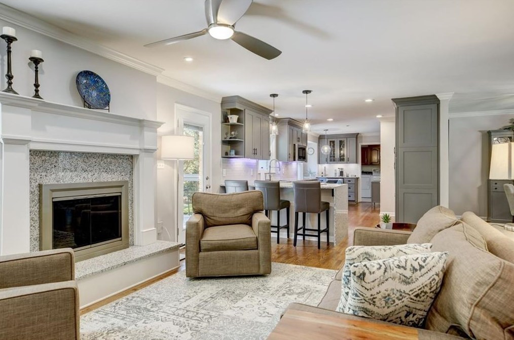3837 Foxford Dr, Atlanta GA  30340-4406 exterior