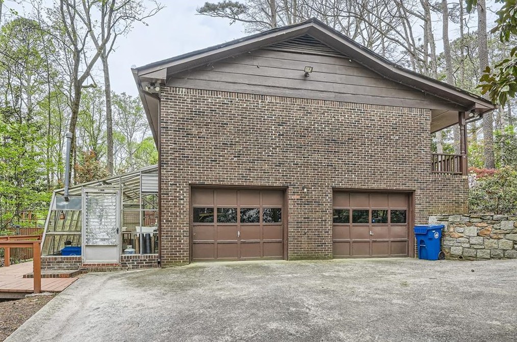 2255 Shasta Way, Atlanta GA  30345-2603 exterior