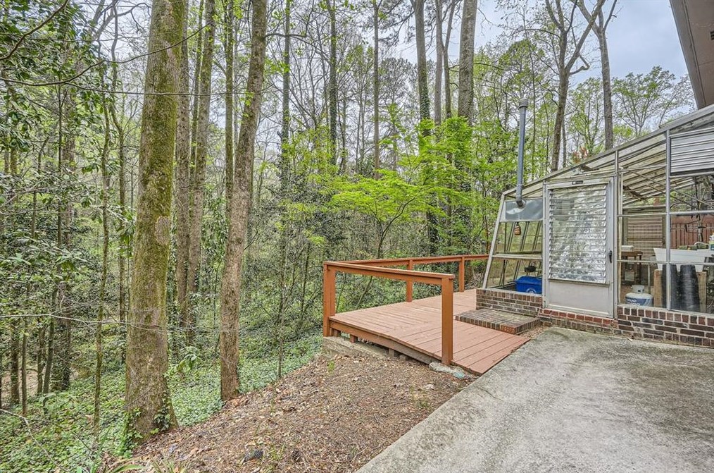 2255 Shasta Way, Atlanta GA  30345-2603 exterior