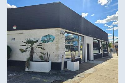 790 Cascade Avenue SW, Atlanta, GA 30310 - Photo 1