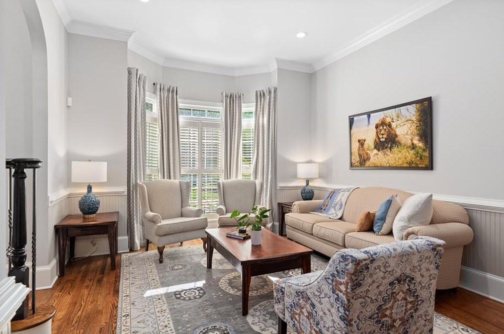 2258 Colonial Dr, Atlanta GA  30319-3881 exterior