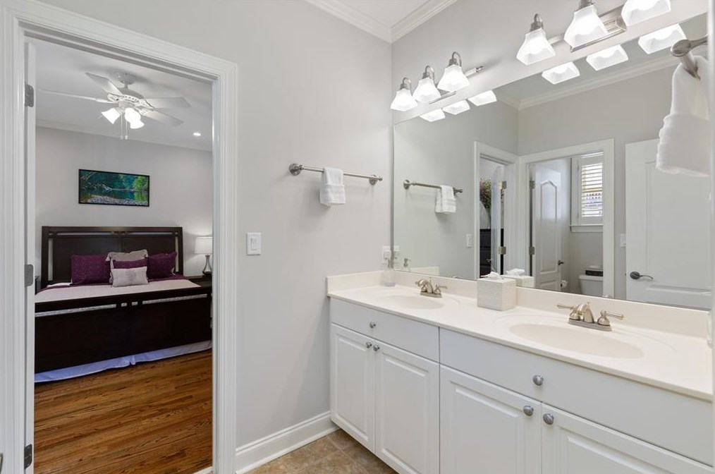 2258 Colonial Dr, Atlanta GA  30319-3881 exterior