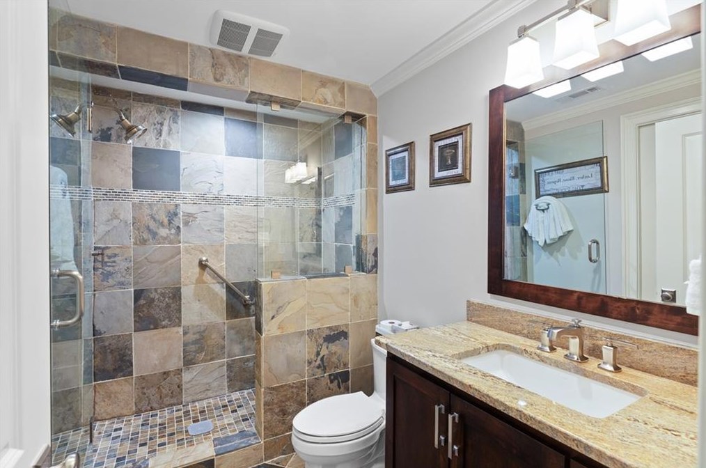 2258 Colonial Dr, Atlanta GA  30319-3881 exterior