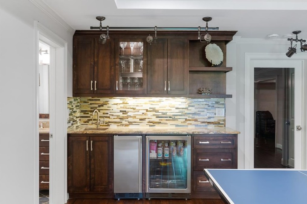 2258 Colonial Dr, Atlanta GA  30319-3881 exterior