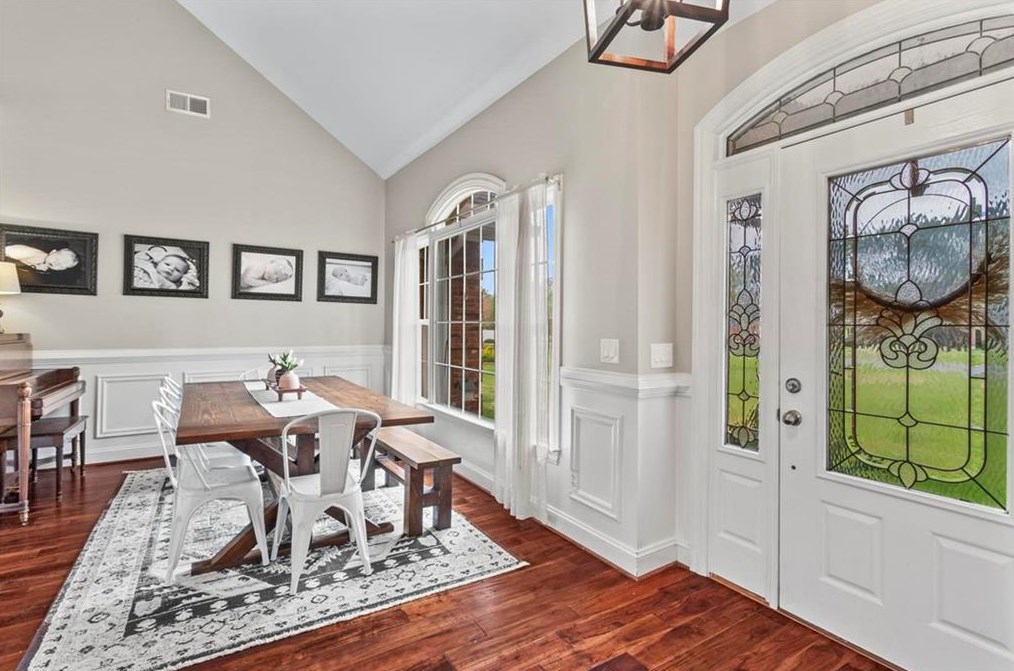 606 Shenandoah Dr, Calhoun GA  30701-4718 exterior