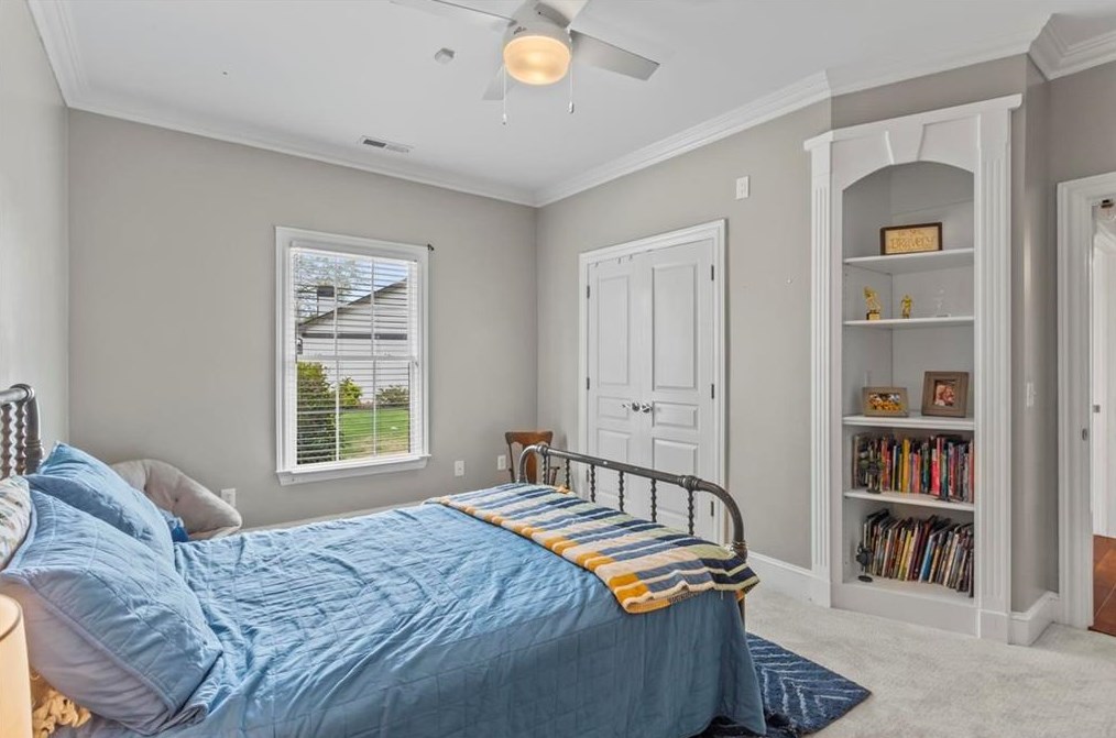 606 Shenandoah Dr, Calhoun GA  30701-4718 exterior