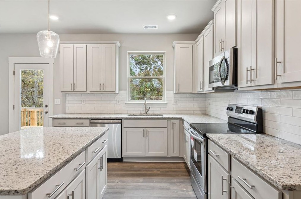 4064 Links Blvd, Jefferson GA  30549-8826 exterior