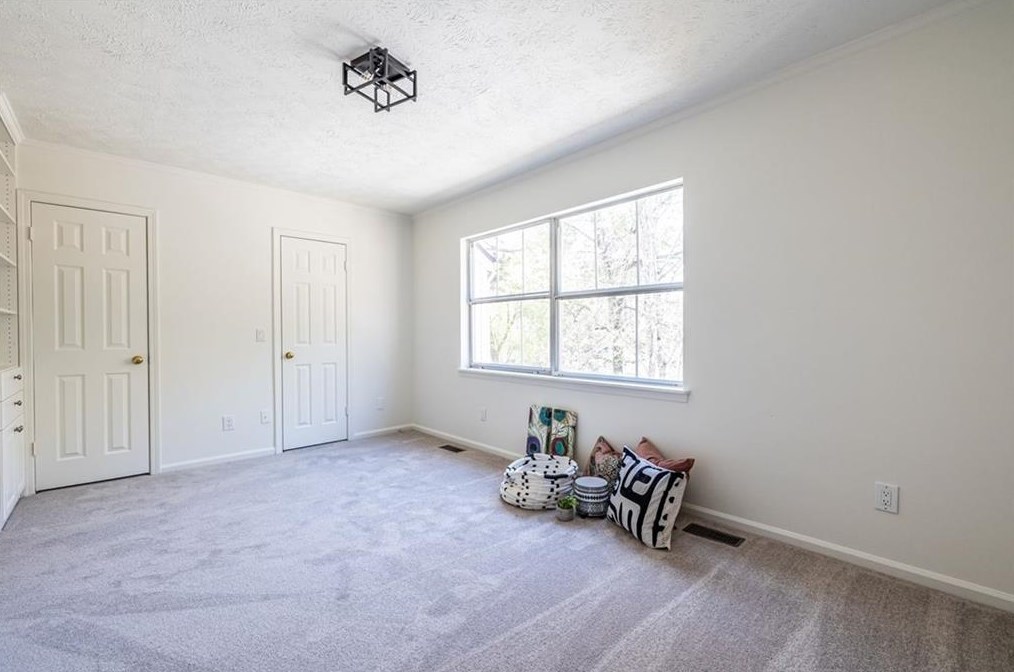 2121 Simsbury Ln, Atlanta GA 30338-6511 exterior