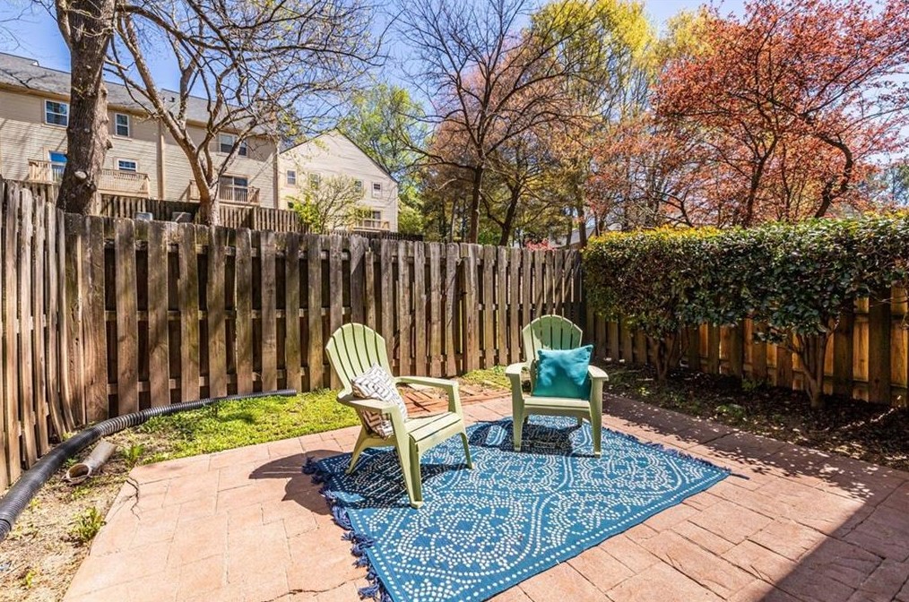 2121 Simsbury Ln, Atlanta GA 30338-6511 exterior