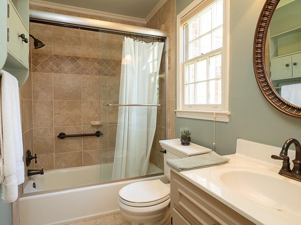 2437 Windon Ct, Atlanta GA  30360-1634 exterior