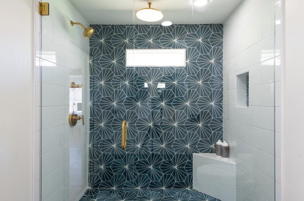 4000 Cooper Lk Rd, Smyrna GA  30082-3326 exterior