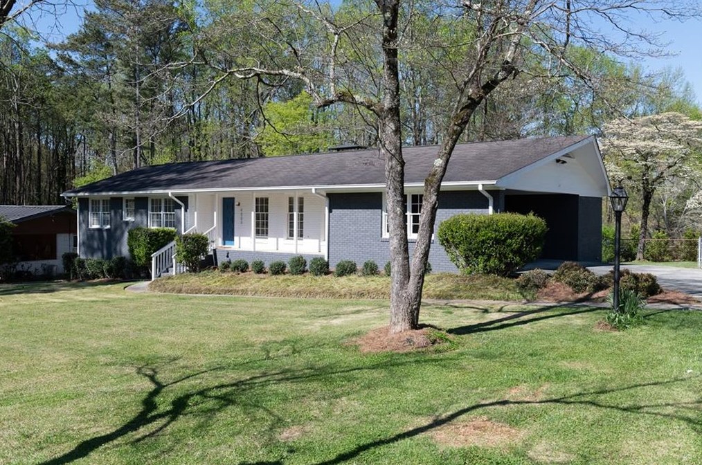 4000 Cooper Lk Rd, Smyrna GA  30082-3326 exterior