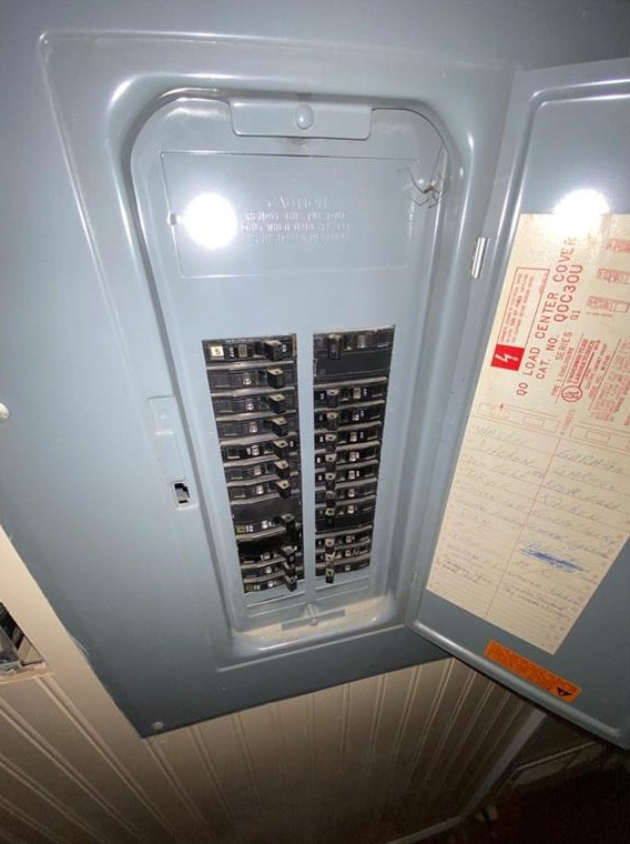 2011 Starmount Way, Decatur GA  30032-0039 exterior