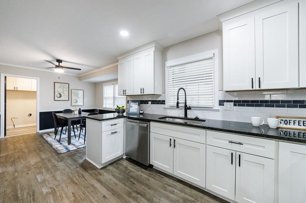 4073 Windsor Castle Way, Decatur GA  30034-5362 exterior