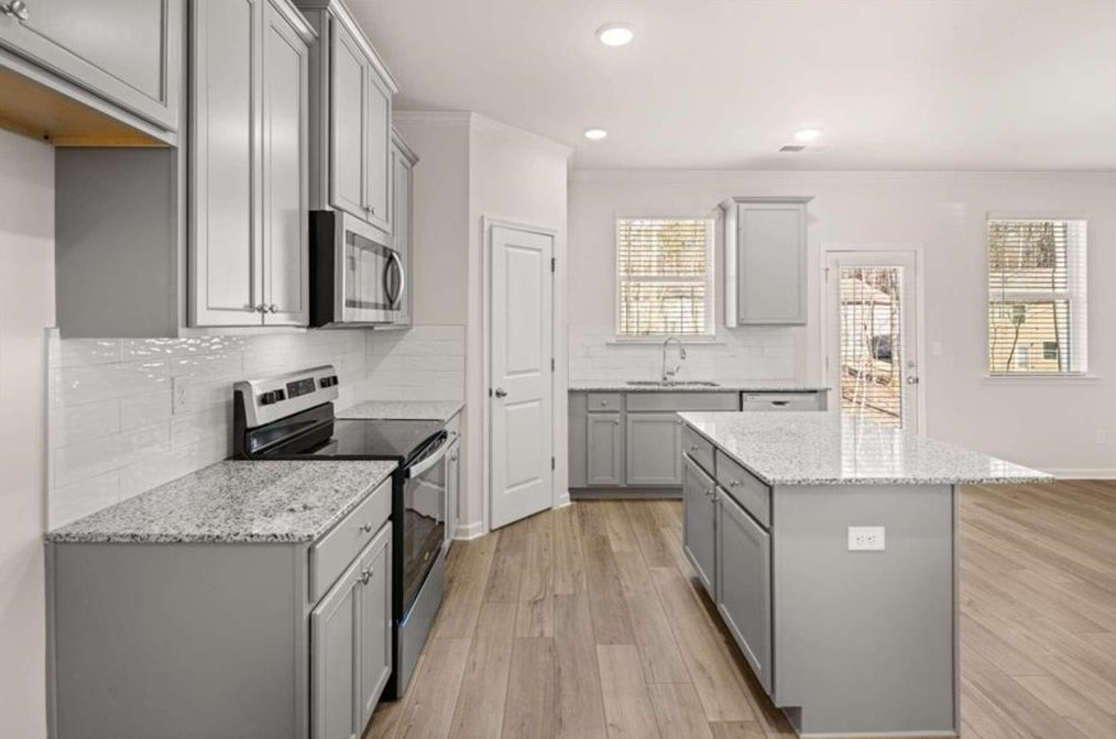 563 Hancock Dr, Atlanta GA  30354-2513 exterior