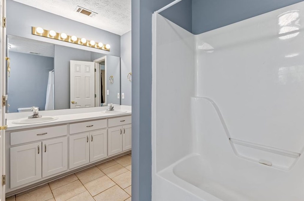 2140 Smyrna Rd, Conyers GA  30094-6169 exterior