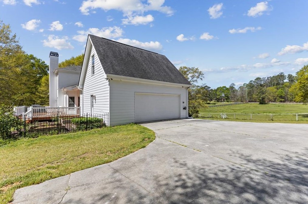 2140 Smyrna Rd, Conyers GA  30094-6169 exterior