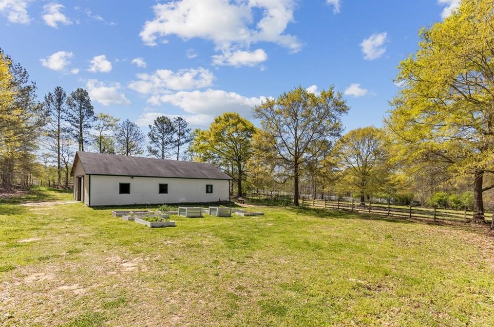 2140 Smyrna Rd, Conyers GA  30094-6169 exterior