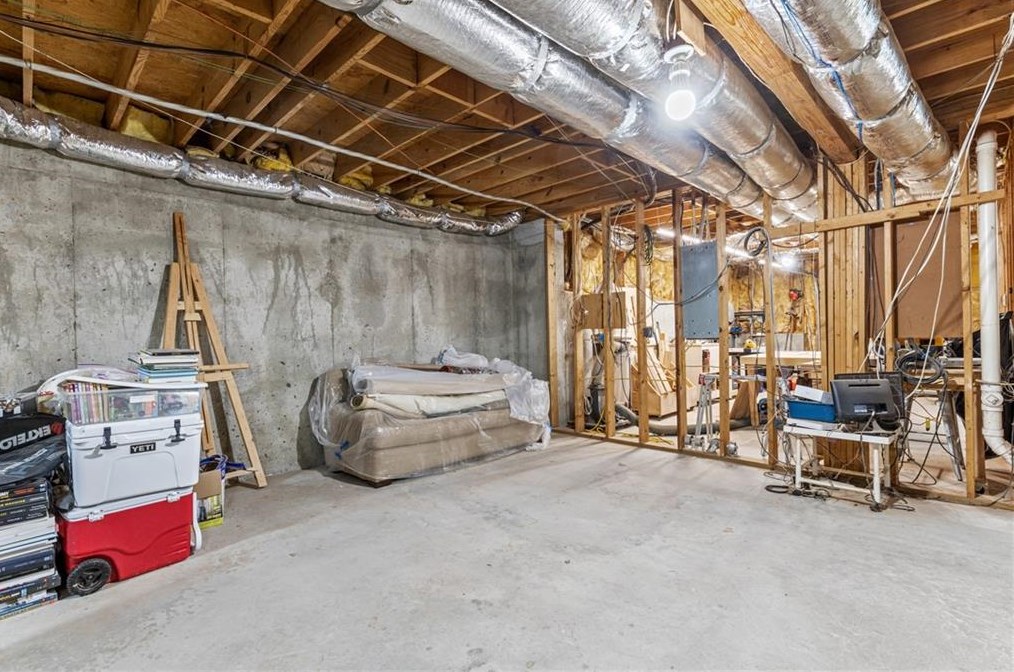 2140 Smyrna Rd, Conyers GA  30094-6169 exterior