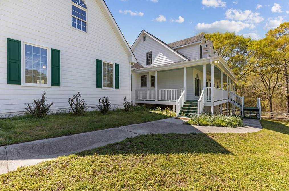 2140 Smyrna Rd, Conyers GA  30094-6169 exterior