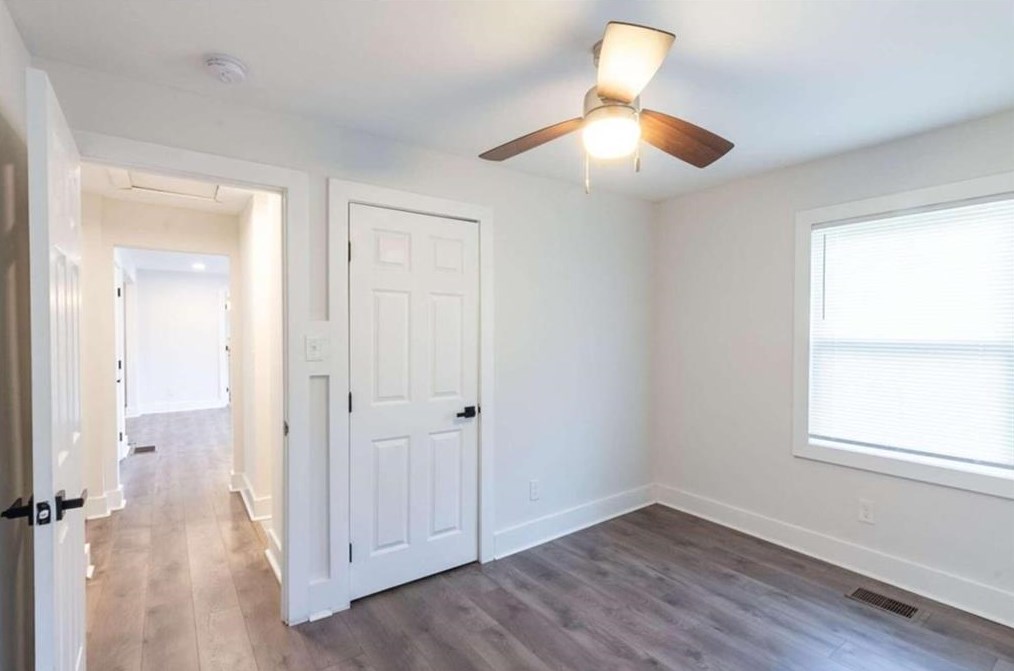 60 Finch Dr, Atlanta GA  30315-6502 exterior