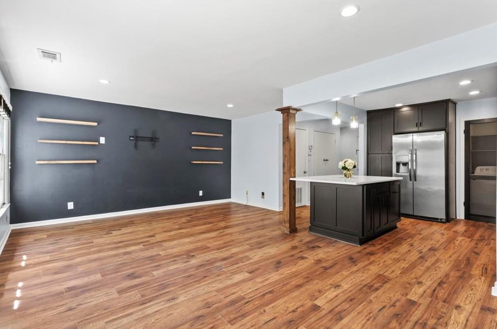 2747 Farmstead Rd, Smyrna GA  30080-2619 exterior