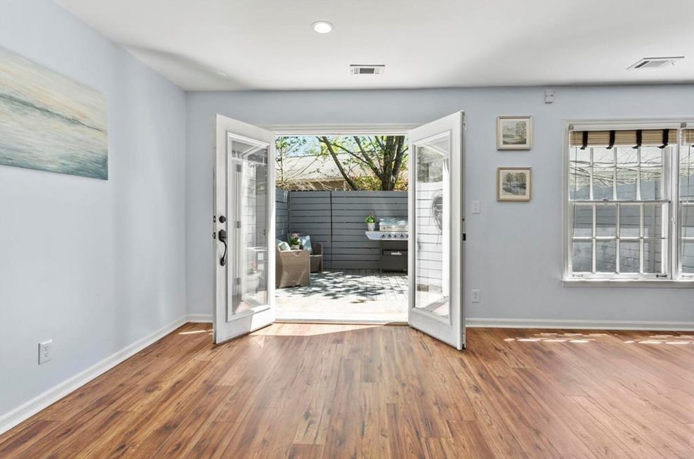 2747 Farmstead Rd, Smyrna GA  30080-2619 exterior