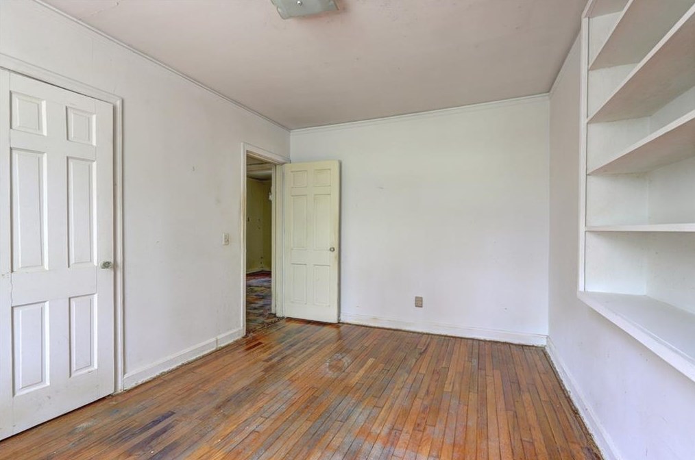 1186 Thomas Rd, Decatur GA  30030-4615 exterior