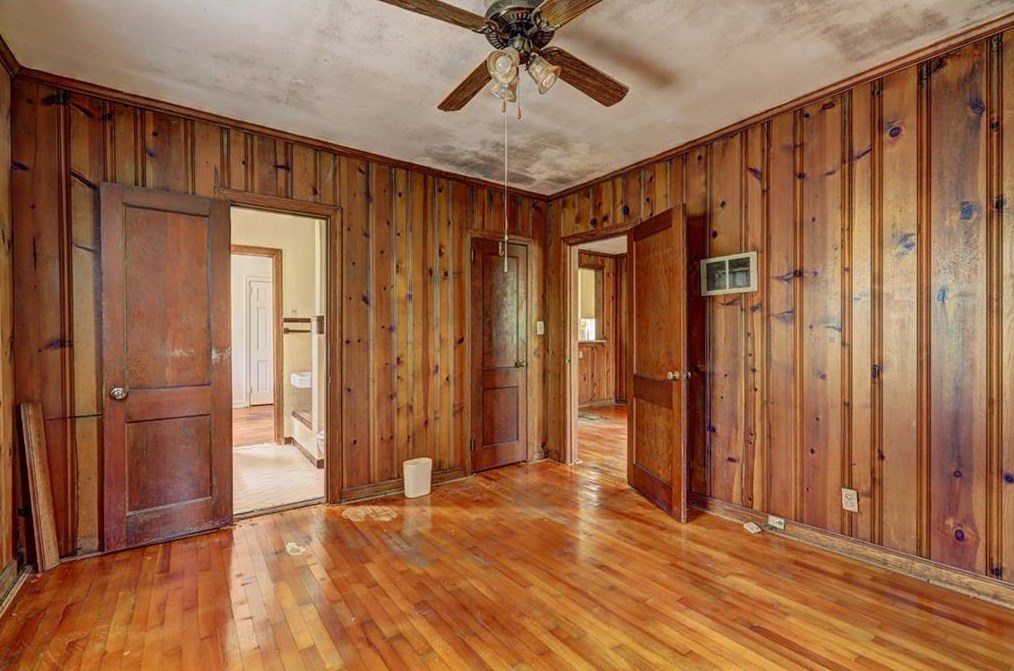 1186 Thomas Rd, Decatur GA  30030-4615 exterior