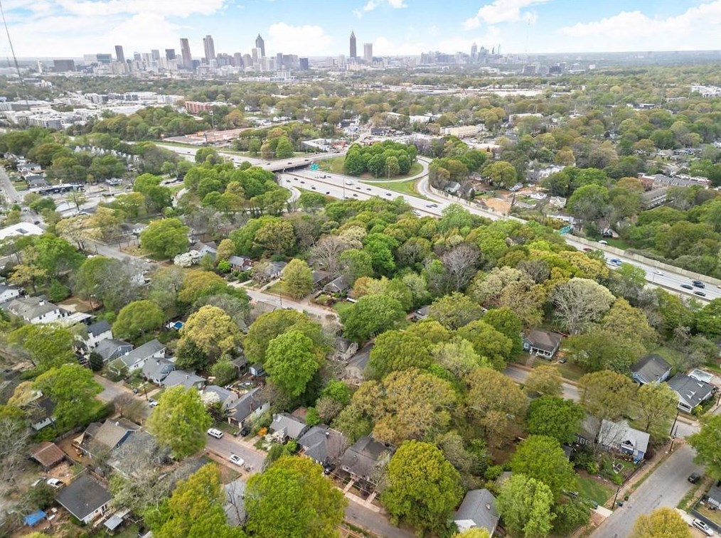 1306 Oak Grv Ave, Atlanta GA  30316-1620 exterior