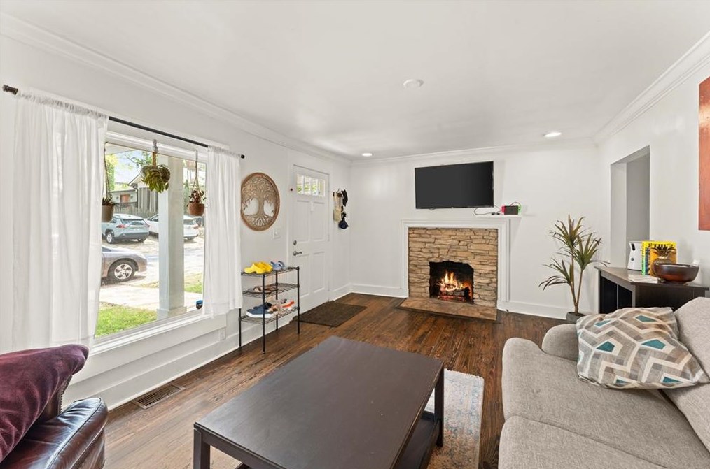 1306 Oak Grv Ave, Atlanta GA  30316-1620 exterior