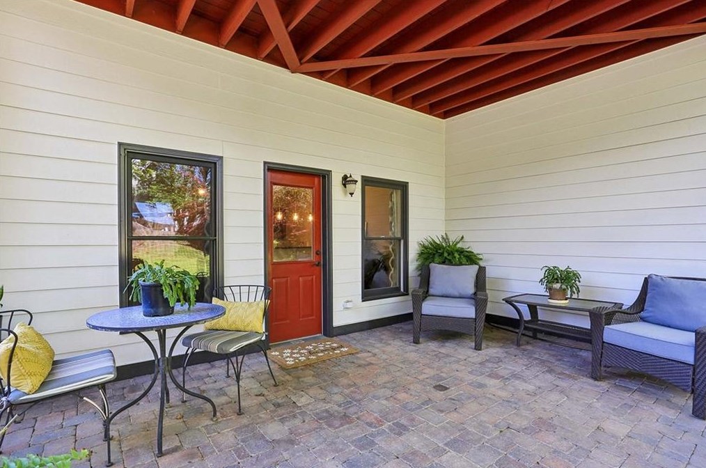 1282 Windsor Pkwy, Atlanta GA  30319-2651 exterior