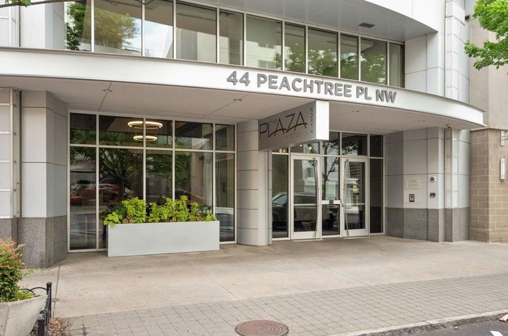 44 Peachtree Pl, Atlanta GA  30309-3907 exterior