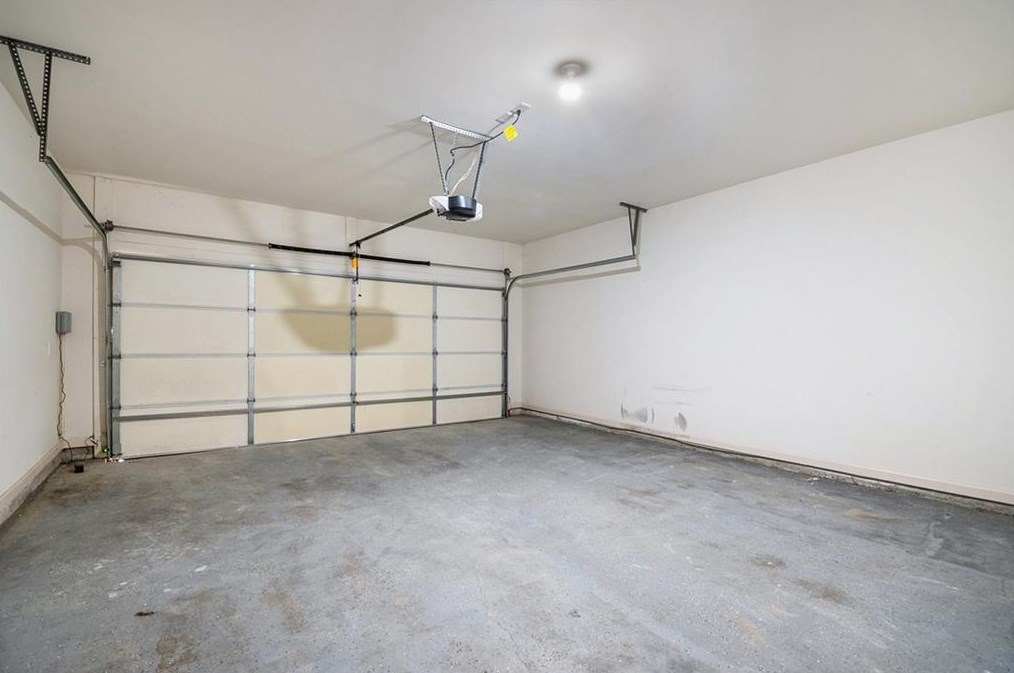 11927 Aspen Forest Dr, Alpharetta GA  30005-7204 exterior