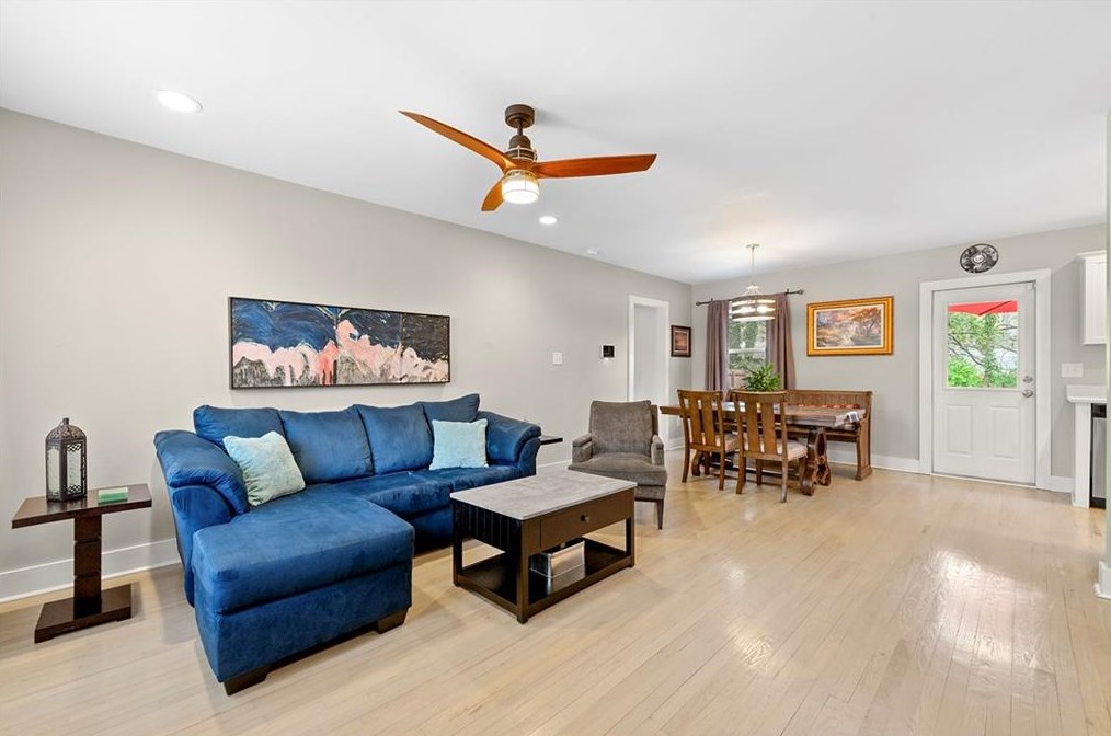 2868 Horse Shoe Dr, Atlanta GA  30316-4240 exterior
