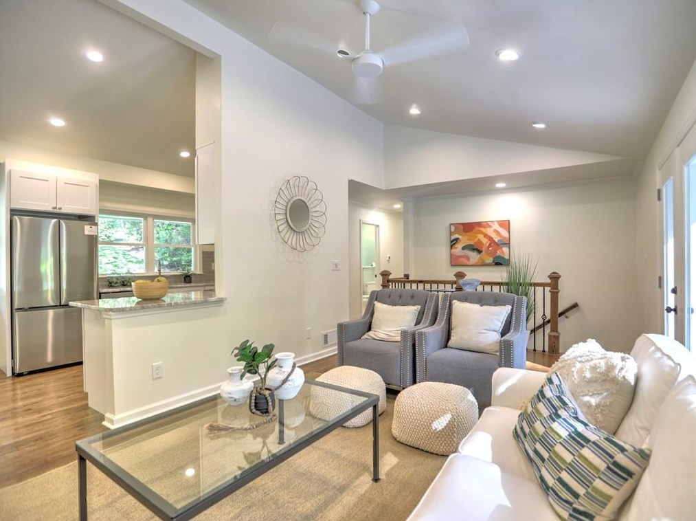 355 Brk Dr, Atlanta GA  30328-2110 exterior