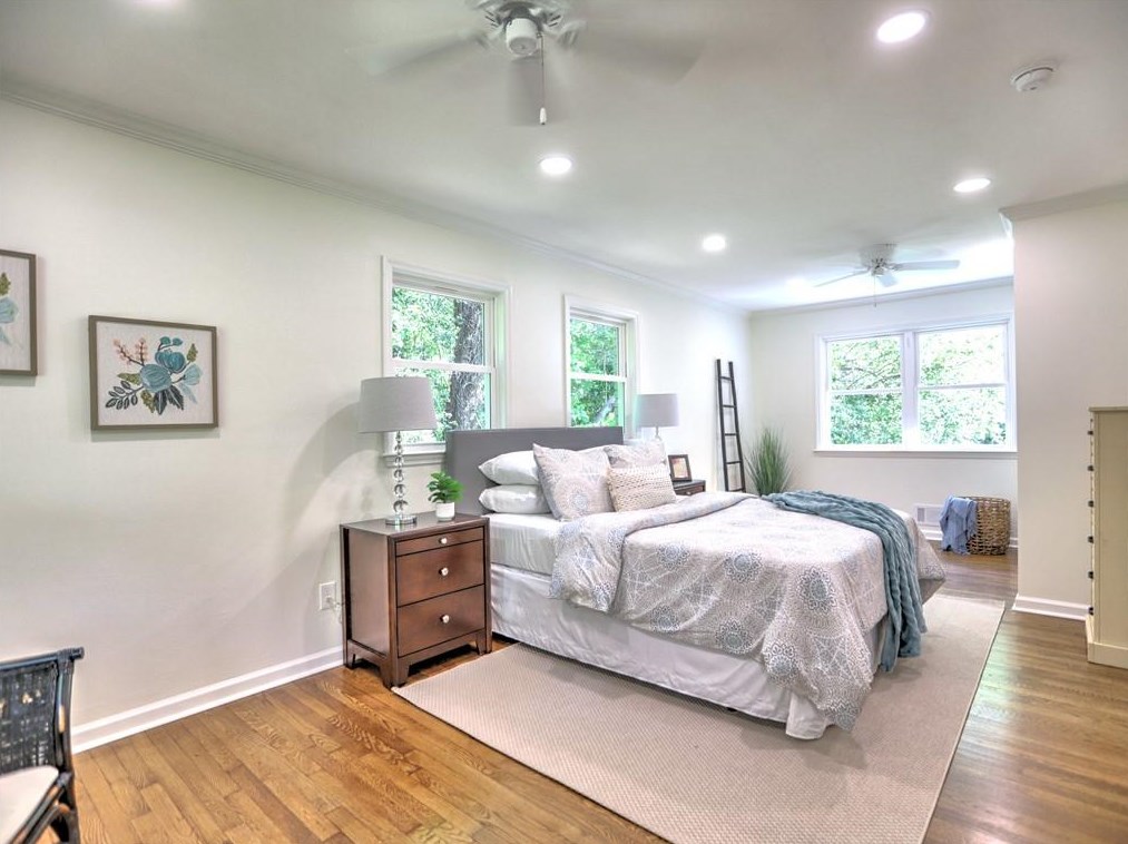 355 Brk Dr, Atlanta GA  30328-2110 exterior