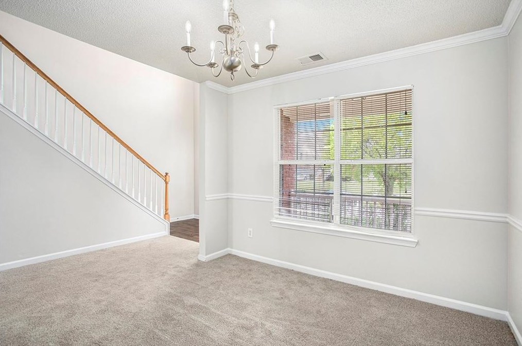 5696 Colonnade Dr, Rex GA 30273-5019 exterior