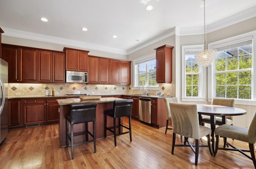 3121 Woodwalk Trce, Atlanta GA  exterior