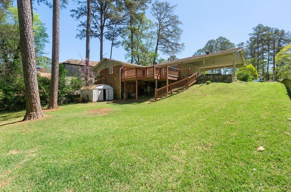 2284 Meadowvale Dr, Atlanta GA  30345-3543 exterior