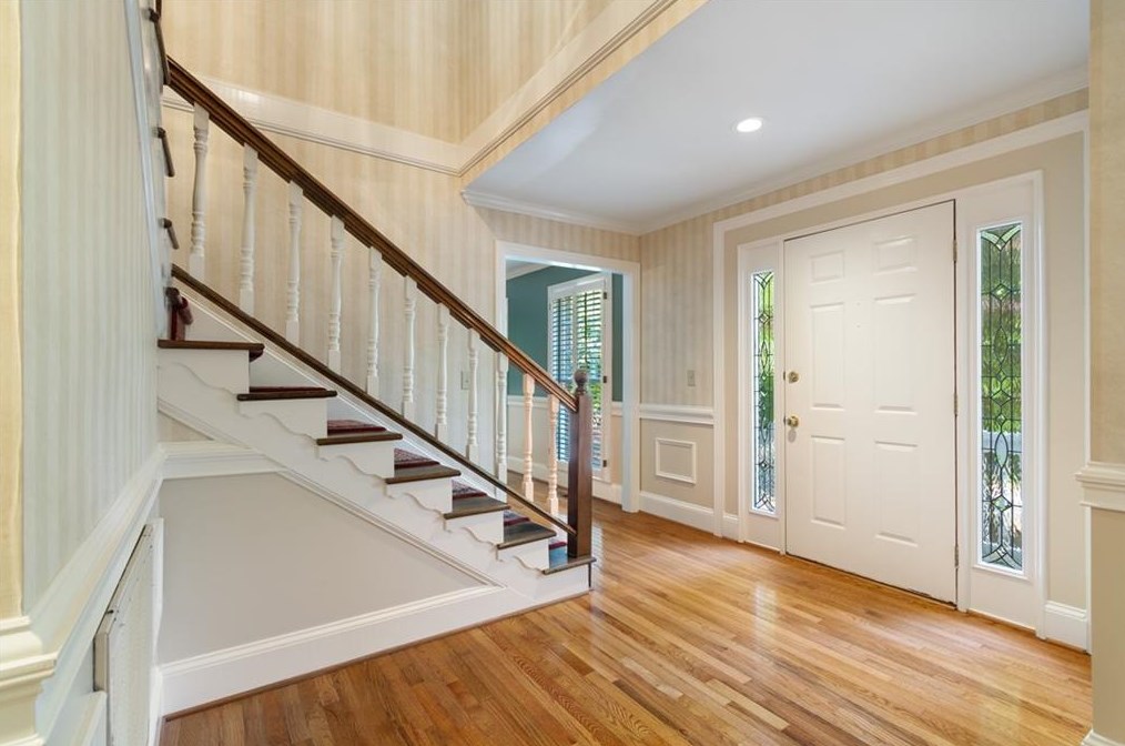 3846 Cherokee Frd, Gainesville GA 30506-3077 exterior