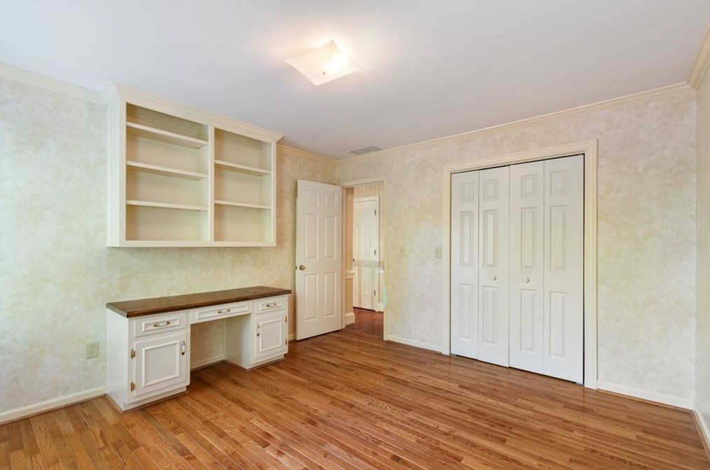 3846 Cherokee Frd, Gainesville GA 30506-3077 exterior