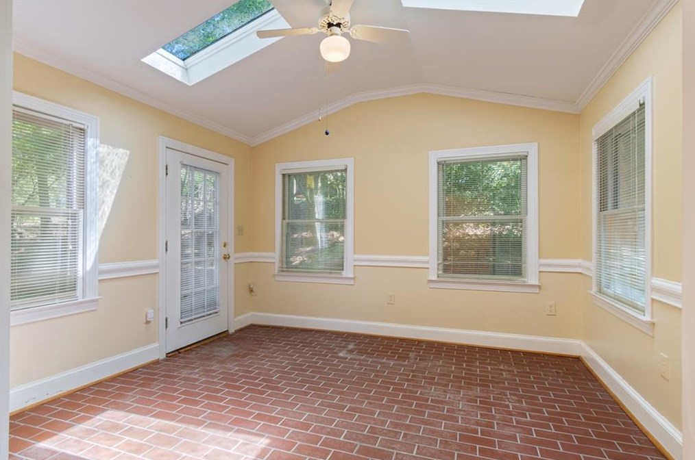 3846 Cherokee Frd, Gainesville GA 30506-3077 exterior