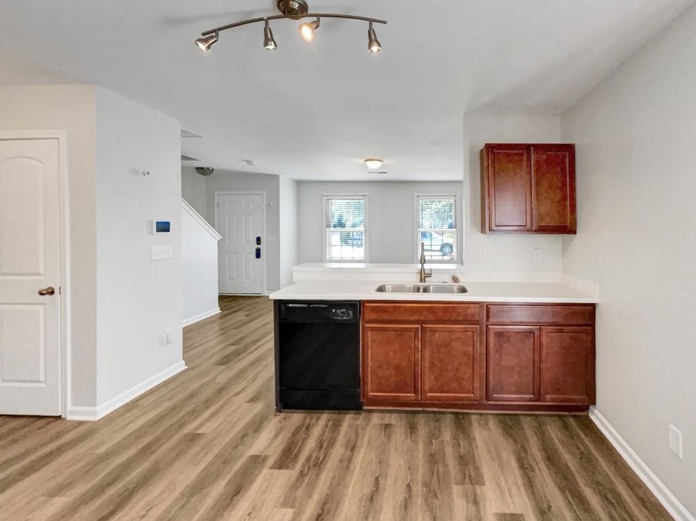 5843 Westchase St, Atlanta GA  30336-2912 exterior