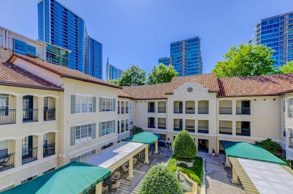 955 Juniper St, Atlanta GA  30309-5123 exterior