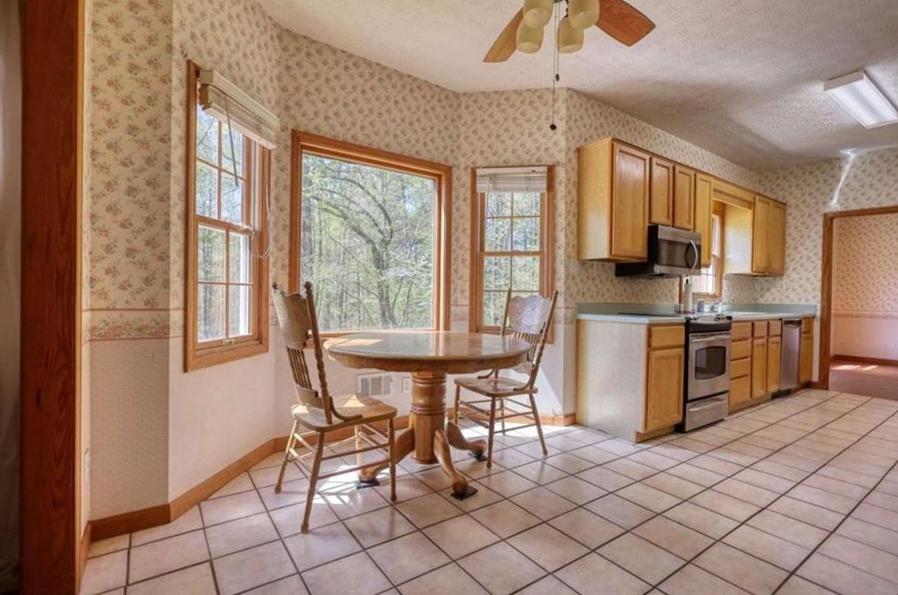 4281 Ingle Ct, Conyers GA  30012-1759 exterior