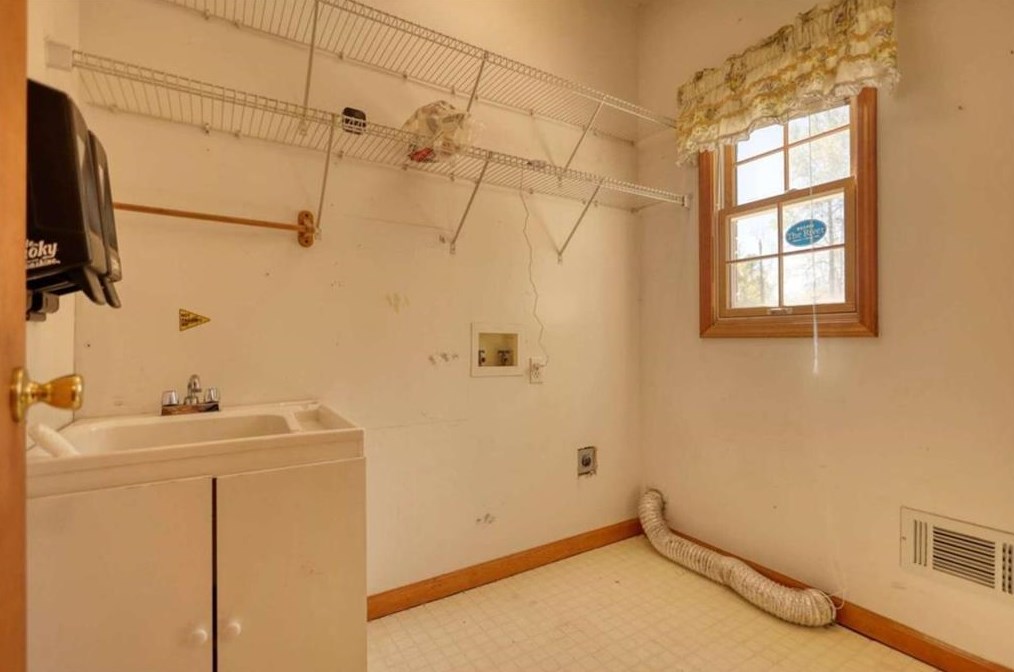 4281 Ingle Ct, Conyers GA  30012-1759 exterior