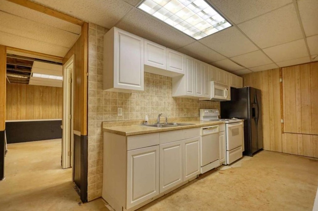 4281 Ingle Ct, Conyers GA  30012-1759 exterior