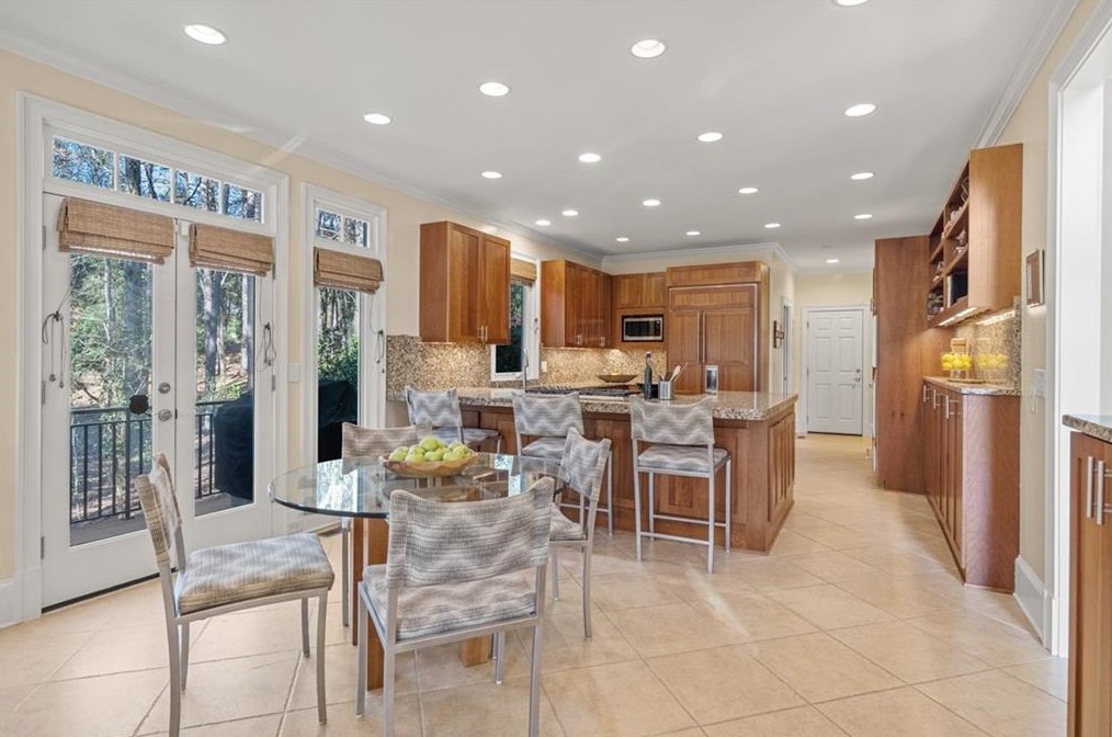 4335 Pemberton Cv, Alpharetta GA 30022-6345 exterior